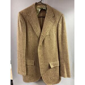 VTG 1960's Brooks Brothers sport coat made from Harris Tweed wool. Size 42